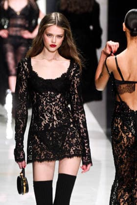 Milan, Milan Women s Fashion Week Fall Winter 2026 2027 - Dolce & Gabbana Fashion Show - Catwalk - Pictured: models on the catwalk  Copyright: xMaurizioxMaulex xipa-agency.netx xMaurizioxMaulex IPA_Agency_IPA72154881