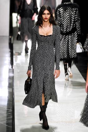 Milan, Milan Women s Fashion Week Fall Winter 2026 2027 - Dolce & Gabbana Fashion Show - Catwalk - Pictured: models on the catwalk  Copyright: xMaurizioxMaulex xipa-agency.netx xMaurizioxMaulex IPA_Agency_IPA72154968