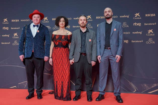 Red carpet of the Goya Awards 2026 The crew of the short film Gilbert poses on the red carpet of the 40th edition of the Goya Awards, at the Auditori del Centre de Convencions Internacionals, on February 28, 2026, in Barcelona, Cataluna Spain The awards are given annually by the Academy of Motion Picture Arts and Sciences of Spain AACCE with the aim of rewarding the best professionals in each of the various technical and creative specialties of Spanish cinema 28 FEBRUARY 2026 RED CARPET BARCELONA GOYA AWARDS CINEMA AWARDS Barcelona Catalunya Barcelona Catalunya Catalunya Spain  Copyright: xAlbertoxParedesx 7327746