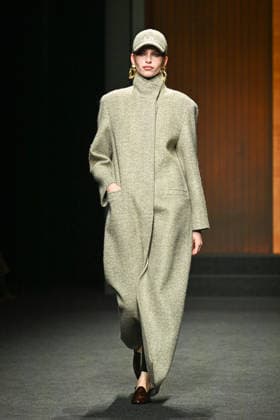 Milan, Milan Women s Fashion Week Fall Winter 2026 27 - Women s Fashion, Fall Winter 2026 27 - Luisa Spagnoli fashion show - catwalk in the photo: model  Copyright: xSimonaxChiocciax xipa-agency.netx xFotosickix IPA_Agency_IPA72167751