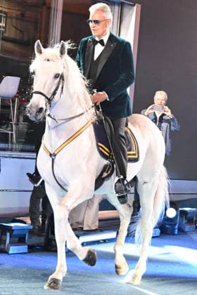 February 28, 2026, Sanremo, Italy: Italian tenor Andrea Bocelli arrives on horseback at the Ariston theatre during the 76th edition of the Sanremo Italian Song Festival, in Sanremo, Italy, 28 February 2026. The music festival will run from 24 to 28 February 2026. ANSA RICCARDO ANTIMIANI. Sanremo Italy  - ZUMAa110 20260228_zaf_a110_217 Copyright: xRiccardoxAntimianix