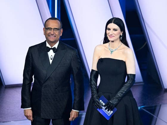 Sanremo, 76th Italian Song Festival. Fifth Final Night. Pictured: Carlo Conti and Laura Pausini.  Copyright: xMaurizioxD Avanzox xipa-agency.netx xPoolxSanremox02x IPA_Agency_IPA72174904
