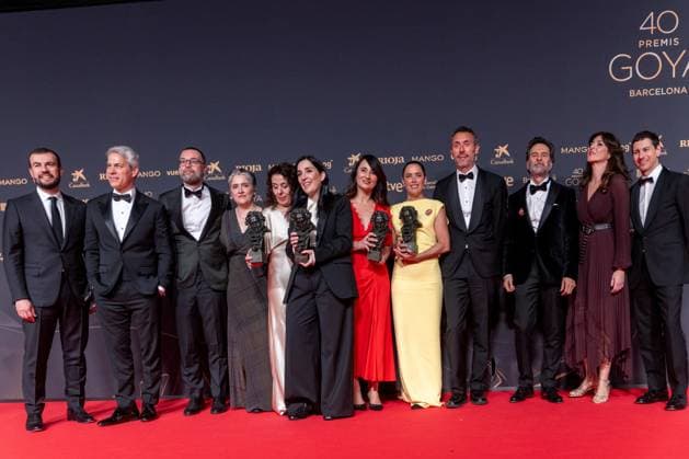 Photocall of winners at the Goya Awards 2026 The team of the film Los Domingos poses with the Goyas obtained during the 40th edition of the Goya Awards, at the Auditori del Centre de Convencions Internacionals, on February 28, 2026, in Barcelona, Cataluna Spain The awards are given annually by the Academy of Motion Picture Arts and Sciences of Spain AACCE with the aim of rewarding the best professionals in each of the various technical and creative specialties of Spanish cinema 28 FEBRUARY 2026 CATALONIA GOYA AWARDS POSED AWARD ACTORS DIRECTORS ACTRESSES CINEMA FILM Lorena Sopê Barcelona Cataluna Barcelona Cataluna Barcelona Cataluna Spain  Copyright: xLorenaxSopÃªnax 7328754