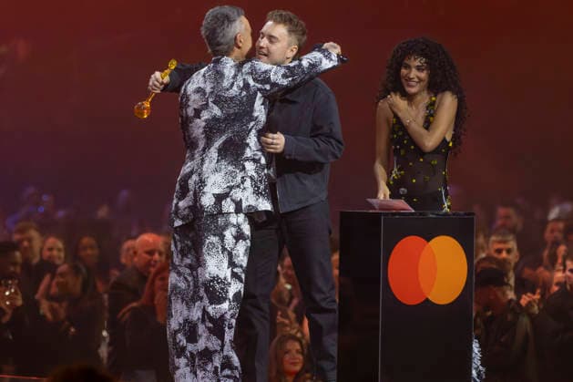 Sam Fender and Olivia Dean at the Brit Awards 2026 Sam Fender and Olivia Dean receive an award at the Brit Awards 2026 at the Co-Op Live, Manchester, England, 28th February 2026, Credit:Mike Gray Avalon  Copyright: xMikexGrayx xAvalonx 1079170788