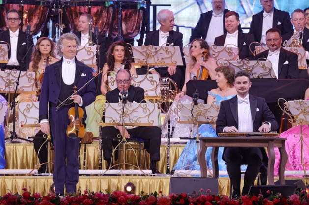 28 02 2026, AndrŽ Rieu, violinist, in concert with orchestra live in the Uber Arena, Berlin, Waltz, Berlin