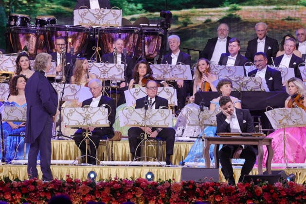 28 02 2026, AndrŽ Rieu, violinist, in concert with orchestra live in the Uber Arena, Berlin, Waltz, Berlin