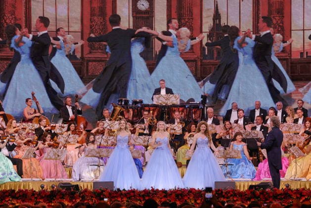 28 02 2026, AndrŽ Rieu, violinist, in concert with orchestra live in the Uber Arena, Berlin, Waltz, Berlin