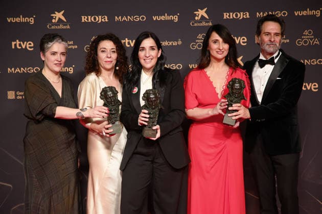 Entertainment Themen der Woche 40th Goya Awards red carpet at Auditori del CCIB in Barcelona, Spain - 01 Mar 2026 The crew of the film Los Domingos hold the Goya Awards won at the 40th Goya Awards red carpet at Auditori del CCIB in Barcelona, Spain. Barcelona Spain Copyright: xMarcoxBaradax xSOPAxImagesx GOYA7015
