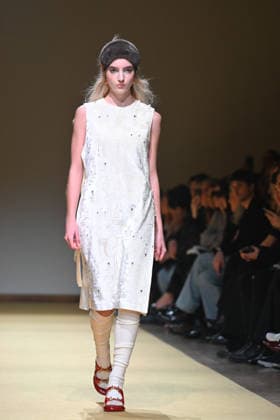 Milan, Milan Women s Fashion Week Fall Winter 2026 27 - Women s Fashion, Fall Winter 2026 27 - HUI fashion show - catwalk in the photo: model  Copyright: xSimonaxChiocciax xipa-agency.netx xFotosickix IPA_Agency_IPA72215882