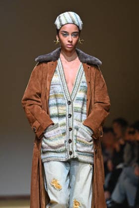 Milan, Milan Women s Fashion Week Fall Winter 2026 27 - Women s Fashion, Fall Winter 2026 27 - HUI fashion show - catwalk in the photo: model  Copyright: xSimonaxChiocciax xipa-agency.netx xFotosickix IPA_Agency_IPA72215839