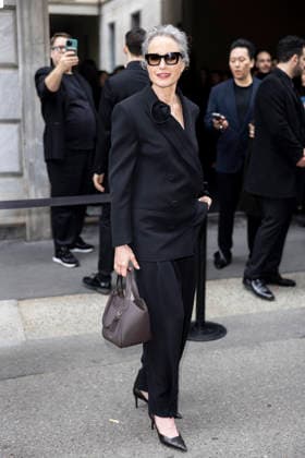 ARMANI - Guest arrivals - Milan Fashion Week - Womenswear Fall Winter 2026 2027 MILAN, ITALY - FEBRUARY 28: Andie MacDowell arrives to Armani fashion show during the Milan Womenswear Fall Winter 2026 2027 Fashion Week on March1st, 2026 in Milan, Italy. Photo by Marco Piovanotto Abacapress.com  Copyright: xPiovanottoxMarco ABACAx