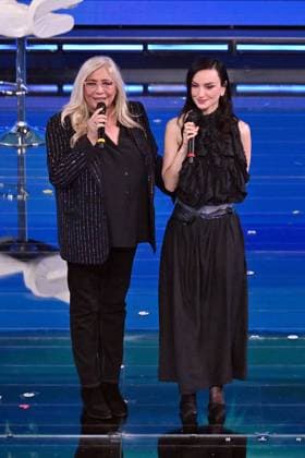 IPP photo felice de martino sanremo 01 03 2026 episode of the broadcast Sunday IN in the photo mara venier with arisa