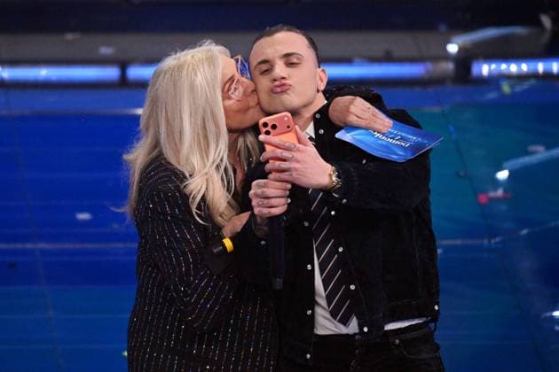 IPP photo felice de martino sanremo 01 03 2026 episode of the broadcast Sunday IN in the photo mara venier with Samurai Jay
