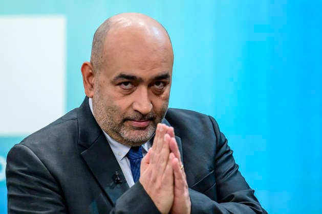In the picture, from left Omid Nouripour, Vice President of the German Bundestag, Alliance 90 The Greens, GER, Berlin, studio, guest on Caren Miosga s political talk show, TV, format, with presenter, Das Erste, from Adlershof at Studio 20, topic War in the Middle East will the regime in Iran now fall , March 1, 2026 Copyright: HMBxMedia UwexKoch