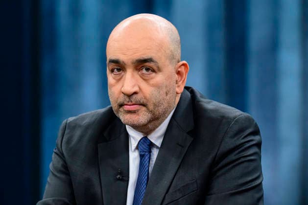 In the picture, from left Omid Nouripour, Vice President of the German Bundestag, Alliance 90 The Greens, GER, Berlin, studio, guest on Caren Miosga s political talk show, TV, format, with presenter, Das Erste, from Adlershof at Studio 20, topic War in the Middle East will the regime in Iran now fall , March 1, 2026 Copyright: HMBxMedia UwexKoch