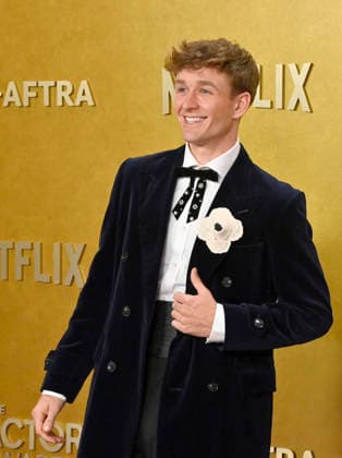 Carter Kench attends the 32nd annual Actor Awards (formerly the SAG Awards) held at the Shrine Auditorium in Los Angeles on Sunday, March 1, 2026.  LAP20260301659 JIMxRUYMEN