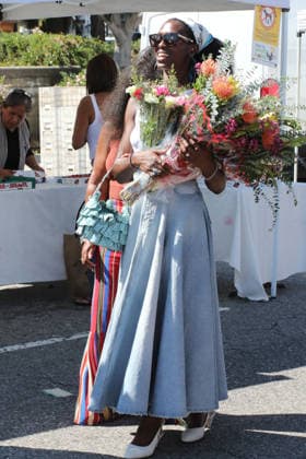 Celebrities enjoy their Sunday shopping at the local Farmers Market Featuring: Jodie Turner Smith Where: Studio City, California, United States When: 01 Mar 2026 Credit: H2Y INSTARimages EDITORIAL USE ONLY. NOT FOR USE BY NEWSPAPERS BASED IN THE UK. Copyright: xx instar55519616