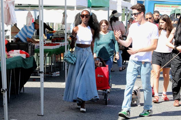 Celebrities enjoy their Sunday shopping at the local Farmers Market Featuring: Jodie Turner Smith Where: Studio City, California, United States When: 01 Mar 2026 Credit: H2Y INSTARimages EDITORIAL USE ONLY. NOT FOR USE BY NEWSPAPERS BASED IN THE UK. Copyright: xx instar55519617