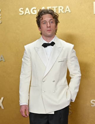 Jeremy Allen White attends the 32nd annual Actor Awards (formerly the SAG Awards) held at the Shrine Auditorium in Los Angeles on Sunday, March 1, 2026.  LAP20260301688 CHRISxCHEW