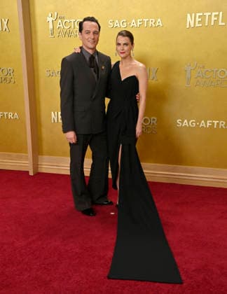 Matthew Rhys and Keri Russell attend the 32nd annual Actor Awards (formerly the SAG Awards) held at the Shrine Auditorium in Los Angeles on Sunday, March 1, 2026.  LAP20260301815 JIMxRUYMEN
