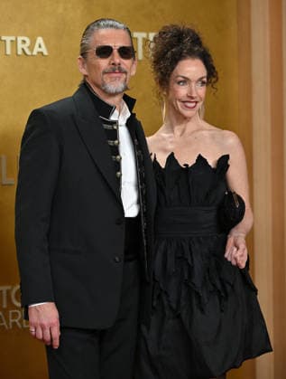 Ethan Hawke and Heather Powers-Rutledge attend the 32nd annual Actor Awards (formerly the SAG Awards) held at the Shrine Auditorium in Los Angeles on Sunday, March 1, 2026.  LAP20260301869 CHRISxCHEW