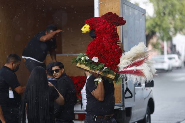 Funeral preparations are underway, believed to be for the slain cartel leader El Mencho in Guadalajara GUADALAJARA, MEXICO - MARCH 1: Employees unload a floral arrangement outside the La Paz funeral home as Mexican Army members take security measures near the funeral home, where the body of Nemesio Oseguera Cervantes, the leader of the Jalisco New Generation Cartel (CJNG) known as El Mencho , is believed to be located in Guadalajara, Jalisco, Mexico, on March 1, 2026. Stringer Anadolu Guadalajara Mexico. Editorial use only. Please get in touch for any other usage.  Copyright: x2026xAnadoluxStringerx