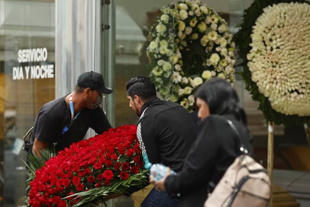 Funeral preparations are underway, believed to be for the slain cartel leader El Mencho in Guadalajara GUADALAJARA, MEXICO - MARCH 1: Employees unload a floral arrangement outside the La Paz funeral home as Mexican Army members take security measures near the funeral home, where the body of Nemesio Oseguera Cervantes, the leader of the Jalisco New Generation Cartel (CJNG) known as El Mencho , is believed to be located in Guadalajara, Jalisco, Mexico, on March 1, 2026. Stringer Anadolu Guadalajara Mexico. Editorial use only. Please get in touch for any other usage.  Copyright: x2026xAnadoluxStringerx