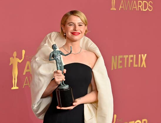 Jessie Buckley, winner of the Outstanding Performance by a Female Actor in a Leading Role award for Hamnet, appears backstage during the 32nd annual SAG Awards held at the Shrine Auditorium in Los Angeles on Sunday, March 1, 2026.  LAP20260301170 JIMxRUYMEN