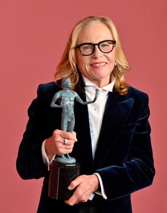 Amy Madigan, winner of the Outstanding Performance by a Female Actor in a Supporting Role award for Weapons, appears backstage during the 32nd annual SAG Awards held at the Shrine Auditorium in Los Angeles on Sunday, March 1, 2026.  LAP20260301181 JIMxRUYMEN