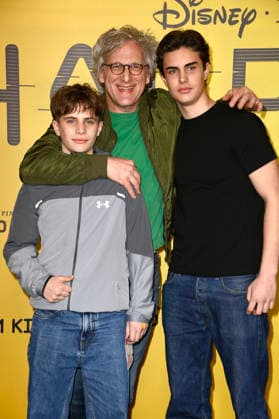 Kai Lentrodt with godchildren Samuel Bochardt Fernandez and Johann Bochardt Fernandez at the special screening of the animated film Hoppers at Zoo Palast Berlin, 01 03 2 2026 Foto:xN.xKubelkax xFuturexImagex hoppers_6274