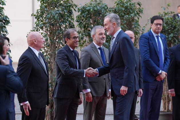 The King inaugurates the MWC Barcelona 2026 King Felipe VI d , greets the president of Fira de Barcelona, Pau Relat i , during the inauguration of the Mobile World Congress Barcelona 2026, at the Fira de Barcelona, on March 2, 2026, in L Hospitalet de Llobregat, Barcelona, Catalonia Spain The MWC Barcelona 2026, which celebrates its 20th edition in Barcelona between March 2 and 5, has as its main themes smart grids, digital sovereignty and the redefinition of the operating model 02 MARCH 2026 L Hospitalet de Llobregat, Barce L Hospitalet de Llobregat, Barce Espana Copyright: xDavidxZorrakinox 7330656