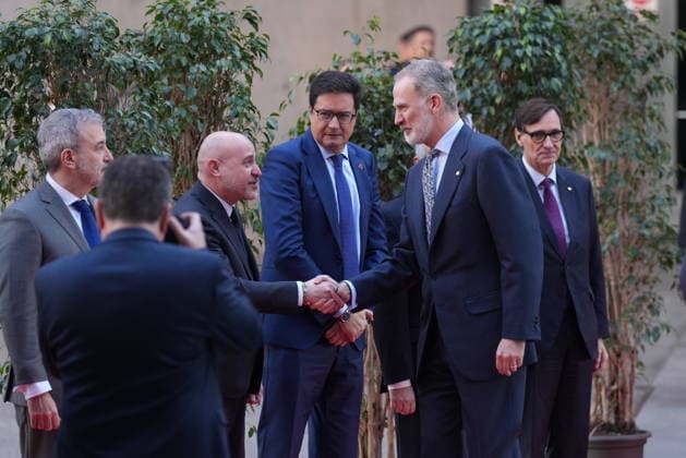 The King inaugurates the MWC Barcelona 2026 King Felipe VI d , greets the Government delegate in Catalonia, Carlos Prieto i , during the inauguration of the Mobile World Congress Barcelona 2026, at the Fira de Barcelona, on March 2, 2026, in L Hospitalet de Llobregat, Barcelona, Catalonia Spain The MWC Barcelona 2026, which celebrates its 20th edition in Barcelona between March 2 and 5, has as its main themes smart grids, digital sovereignty and the redefinition of the operating model 02 MARCH 2026 L Hospitalet de Llobregat, Barce L Hospitalet de Llobregat, Barce Espana Copyright: xDavidxZorrakinox 7330680