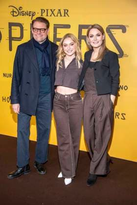 abb Max Giermann, Alina Khani, Martina Hill on the black carpet at the special screening of Hoppers at Zoo Palast Berlin Sunday 01 03 2026 in Berlin Berlin Germany