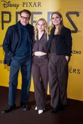 abb Max Giermann, Alina Khani, Martina Hill on the black carpet at the special screening of Hoppers at Zoo Palast Berlin Sunday 01 03 2026 in Berlin Berlin Germany