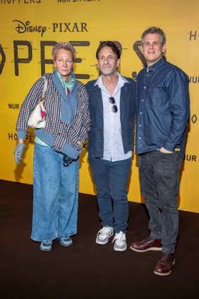 abb Karen Boehne, Falk Willy Wild and Steffen Groth on the black carpet at the special screening of Hoppers at Zoo Palast Berlin Sunday 01 03 2026 in Berlin Berlin Germany