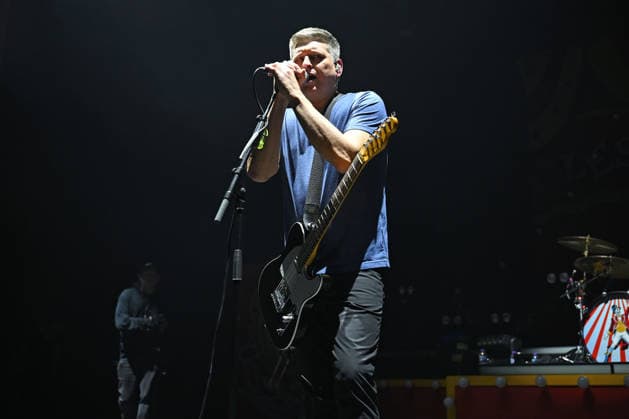 Less Than Jake performing at Brixton Academy LONDON, ENGLAND - MARCH 01: Chris DeMakes of ˜Less Than Jake™ performing at Brixton Academy on March 01, 2026 in London, England. CAP MAR MAR Great Britain Copyright: xMartinxHarris CapitalxPicturesx