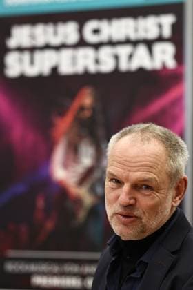 Press conference Domstufenfestspiel Jesus Christ Superstar 02 03 2026, Erfurt, Sparkassen Finanzzentrum, Rotunde, Press conference on the Domstufenfestspiele 2026 rock musical Jesus Christ Superstar by Andrew Lloyd Webber and Tim Rice in the picture Peter Lund director