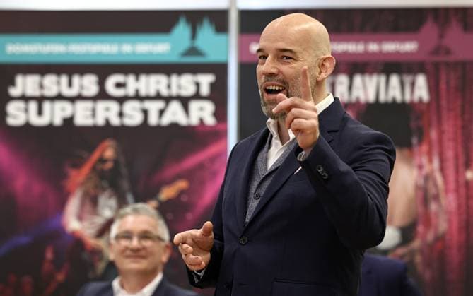 Press conference Domstufenfestspiel Jesus Christ Superstar 02 03 2026, Erfurt, Sparkassen Finanzzentrum, Rotunde, Press conference for the Domstufenfestspiele 2026 Rock Musical Jesus Christ Superstar by Andrew Lloyd Webber and Tim Rice in the picture Mate Solyom Nagy will embody Jesus