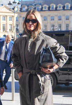 PFW - Rosie Huntington-Whiteley Arrives At Ritz - Paris Rosie Huntington-Whiteley, British mannequin and actress, arrives at the Ritz hotel during Paris Fashion Week in Paris. Paris, France, March 02, 2026. Photo by Florian Poitout ABACAPRESS.COM Paris Ile-de-France France  Copyright: xPoitoutxFlorian ABACAx