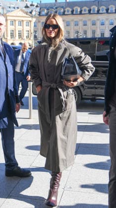 PFW - Rosie Huntington-Whiteley Arrives At Ritz - Paris Rosie Huntington-Whiteley, British mannequin and actress, arrives at the Ritz hotel during Paris Fashion Week in Paris. Paris, France, March 02, 2026. Photo by Florian Poitout ABACAPRESS.COM Paris Ile-de-France France  Copyright: xPoitoutxFlorian ABACAx