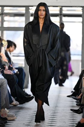 PFW Burc Akyol Runway A model walks the runway at the Burc Akyol show during Fashion Week in Paris, France on March 2, 2026. Photo by Julien Reynaud APS-Medias ABACAPRESS.COM Paris France  Copyright: xReynaudxJulien APS-Medias ABACAx