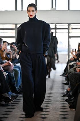 PFW Burc Akyol Runway A model walks the runway at the Burc Akyol show during Fashion Week in Paris, France on March 2, 2026. Photo by Julien Reynaud APS-Medias ABACAPRESS.COM Paris France  Copyright: xReynaudxJulien APS-Medias ABACAx