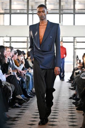 PFW Burc Akyol Runway A model walks the runway at the Burc Akyol show during Fashion Week in Paris, France on March 2, 2026. Photo by Julien Reynaud APS-Medias ABACAPRESS.COM Paris France  Copyright: xReynaudxJulien APS-Medias ABACAx