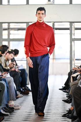 PFW Burc Akyol Runway A model walks the runway at the Burc Akyol show during Fashion Week in Paris, France on March 2, 2026. Photo by Julien Reynaud APS-Medias ABACAPRESS.COM Paris France  Copyright: xReynaudxJulien APS-Medias ABACAx