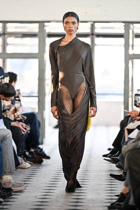 PFW Burc Akyol Runway A model walks the runway at the Burc Akyol show during Fashion Week in Paris, France on March 2, 2026. Photo by Julien Reynaud APS-Medias ABACAPRESS.COM Paris France  Copyright: xReynaudxJulien APS-Medias ABACAx