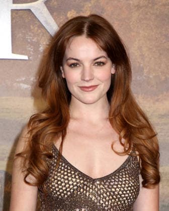 Outlander Season 8 Premiere Izzy Meikle-Small attending the Outlander Season 8 Premiere held at Alice Tully Hall on March 2, 2026 in New York City, NY New York City Alice Tully Hall NY USA Copyright: xStevenxBergman AFF-USA.COMx