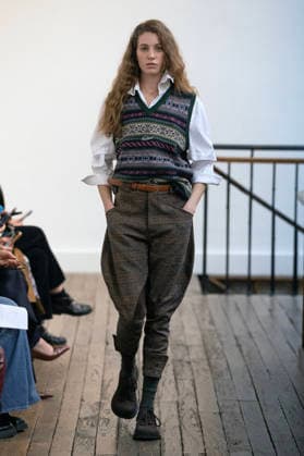 PFW - Vautrait Runway A model walks the runway during the Vautrait Womenswear Fall Winter 2026-2027 show as part of Paris Fashion Week on March 02, 2026 in Paris, France. Photo by Alain Gil Gonzalez ABACAPRESS.COM Paris France  Copyright: xGonzalezxAlain-Gil ABACAx