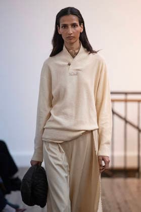 PFW - Vautrait Runway A model walks the runway during the Vautrait Womenswear Fall Winter 2026-2027 show as part of Paris Fashion Week on March 02, 2026 in Paris, France. Photo by Alain Gil Gonzalez ABACAPRESS.COM Paris France  Copyright: xGonzalezxAlain-Gil ABACAx