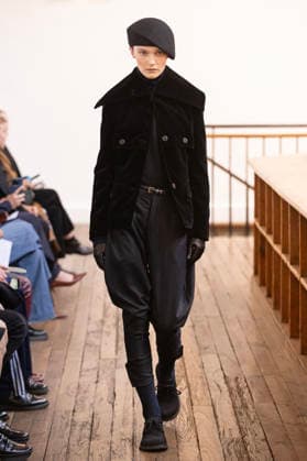 PFW - Vautrait Runway A model walks the runway during the Vautrait Womenswear Fall Winter 2026-2027 show as part of Paris Fashion Week on March 02, 2026 in Paris, France. Photo by Alain Gil Gonzalez ABACAPRESS.COM Paris France  Copyright: xGonzalezxAlain-Gil ABACAx