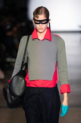 PFW - Julie Kegels Runway A model walks the runway during the Julie Kegels Womenswear Fall Winter 2026-2027 show as part of Paris Fashion Week on March 02, 2026 in Paris, France. Photo by Alain Gil Gonzalez ABACAPRESS.COM Paris France  Copyright: xGonzalezxAlain-Gil ABACAx